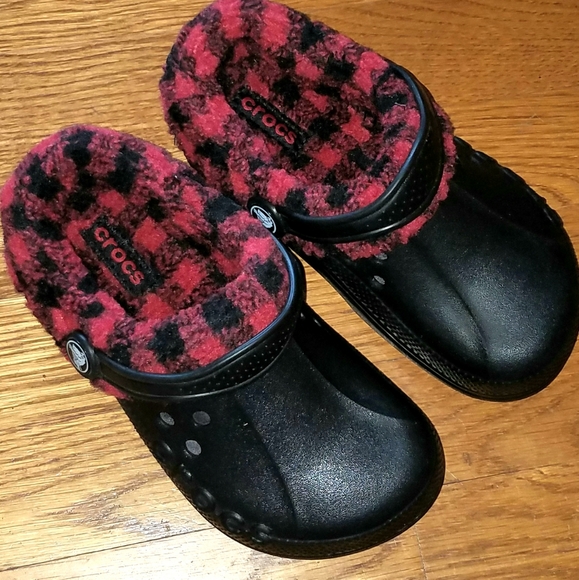 Crocs Buffalo Plaid 2025